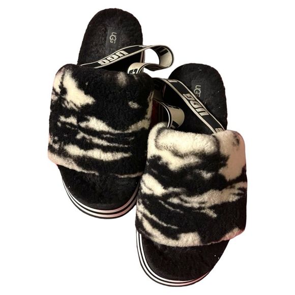 UGG Shoes - UGG slippers platform size 9